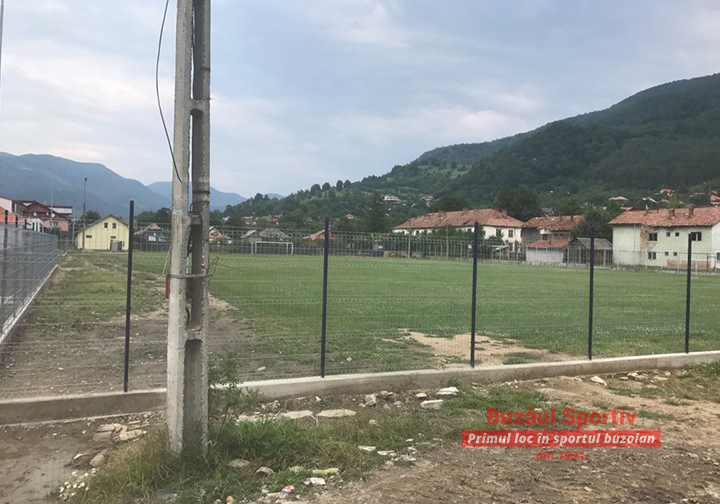 Alt stadion nou răsare în România. Investiția de 1 milion de euro pentru o echipă mică. Ce cruntă ironie: facem arene moderne când nu mai avem echipe!