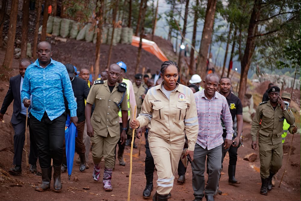Uganda’s Ministry of Energy and Mineral Development has halted gold mining 