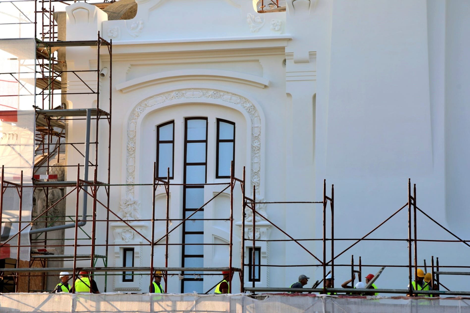Cazinoul din Constanța, dezvelit parțial după doi ani de restaurare. Cum arată acum clădirea-monument