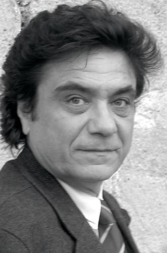 Actorul francez de origine română Julian Negulesco, stabilit de 56 de ani la Paris, în tribună, la Petrolul - CFR Cluj: „Ne naștem când putem, iar eu sunt norocos că m-am născut cu marea echipă a Ploieștiului”