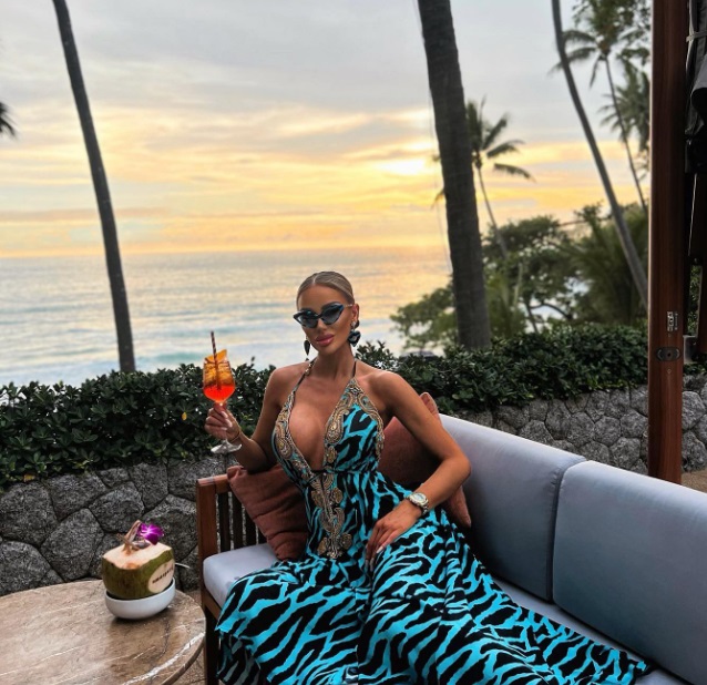 Bianca Drăgușanu, printre tigri și elefanți în vacanța de lux din Thailanda. Nu e singură, ci cu Gabi Bădălău