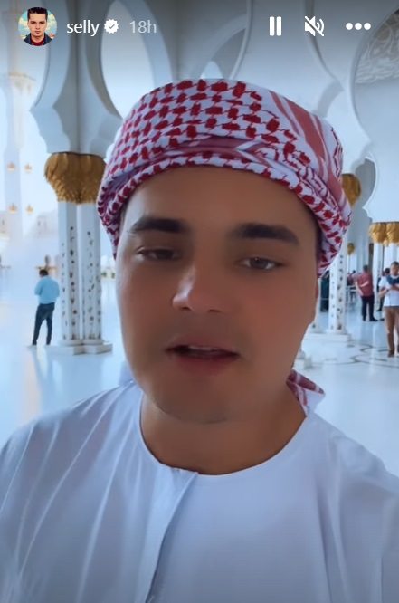 Imagini din vacanța de lux a lui Selly în Emiratele Arabe. S-a cazat la un hotel de cinci stele și conduce o mașină de peste 200.000 de euro