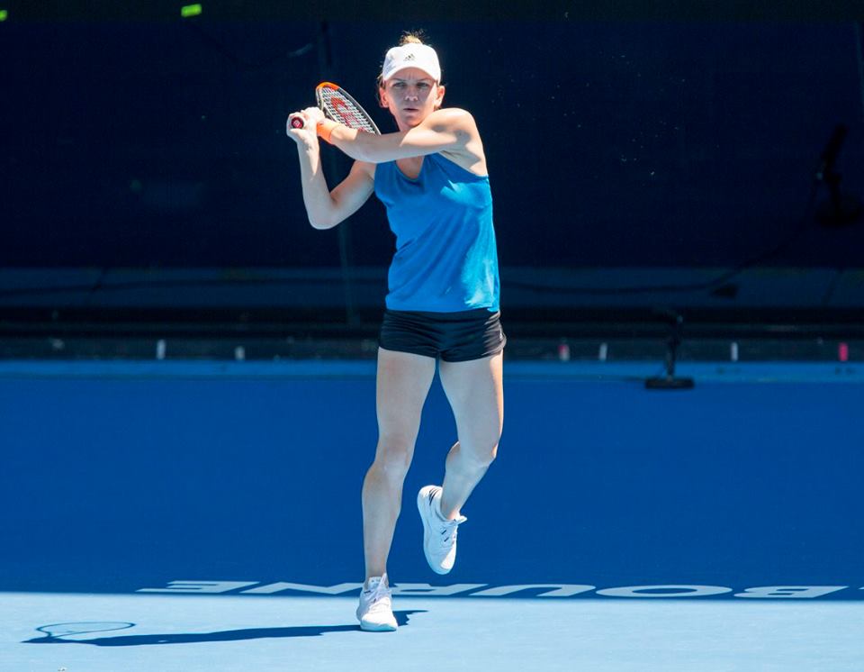 Româncele vin pe rând la Australian Open. Simona Halep a făcut primul antrenament la Melbourne, a aterizat și Sorana Cîrstea / VIDEO