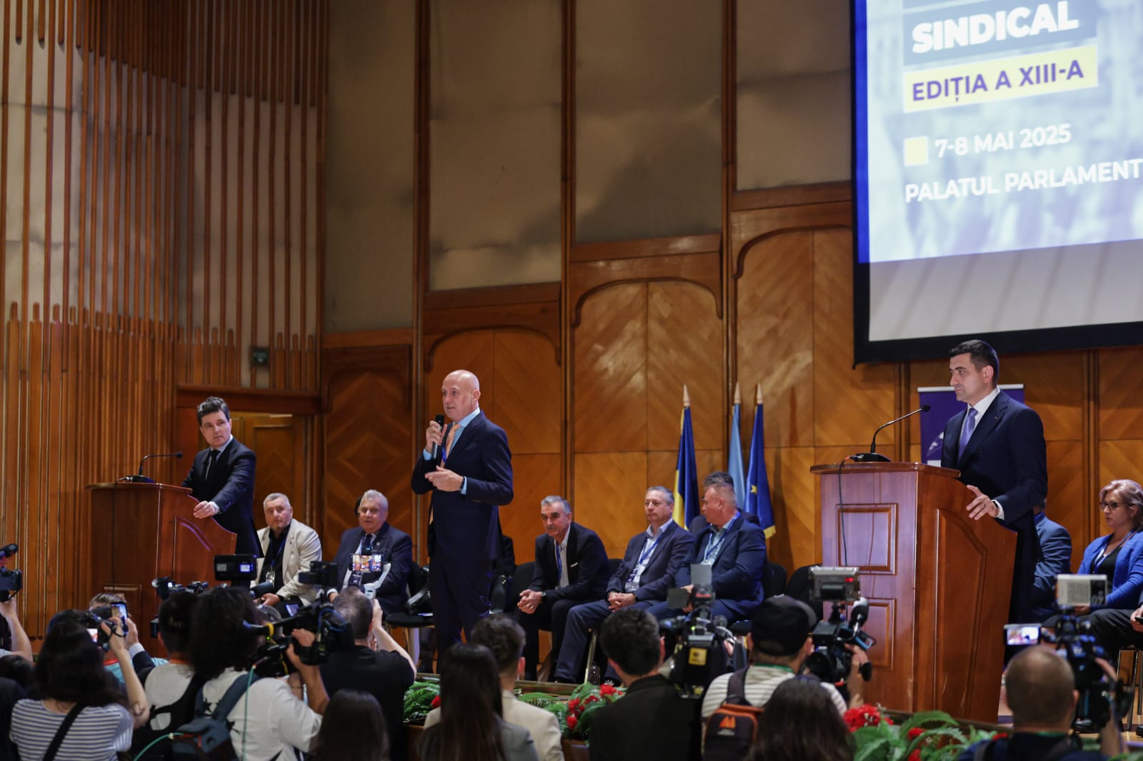 Nicușor Dan vs George Simion. Ce au spus la prima confruntare înaintea turului 2 al alegerilor prezidențiale, la Congresul BNS