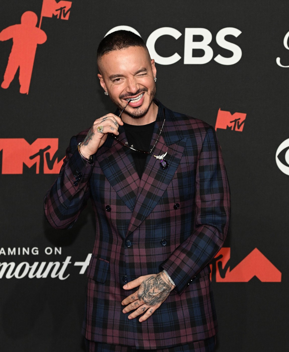 Vedete la MTV Video Music Awards 2025. De la rochii transparente la coafuri avangardiste, starurile au impresionat