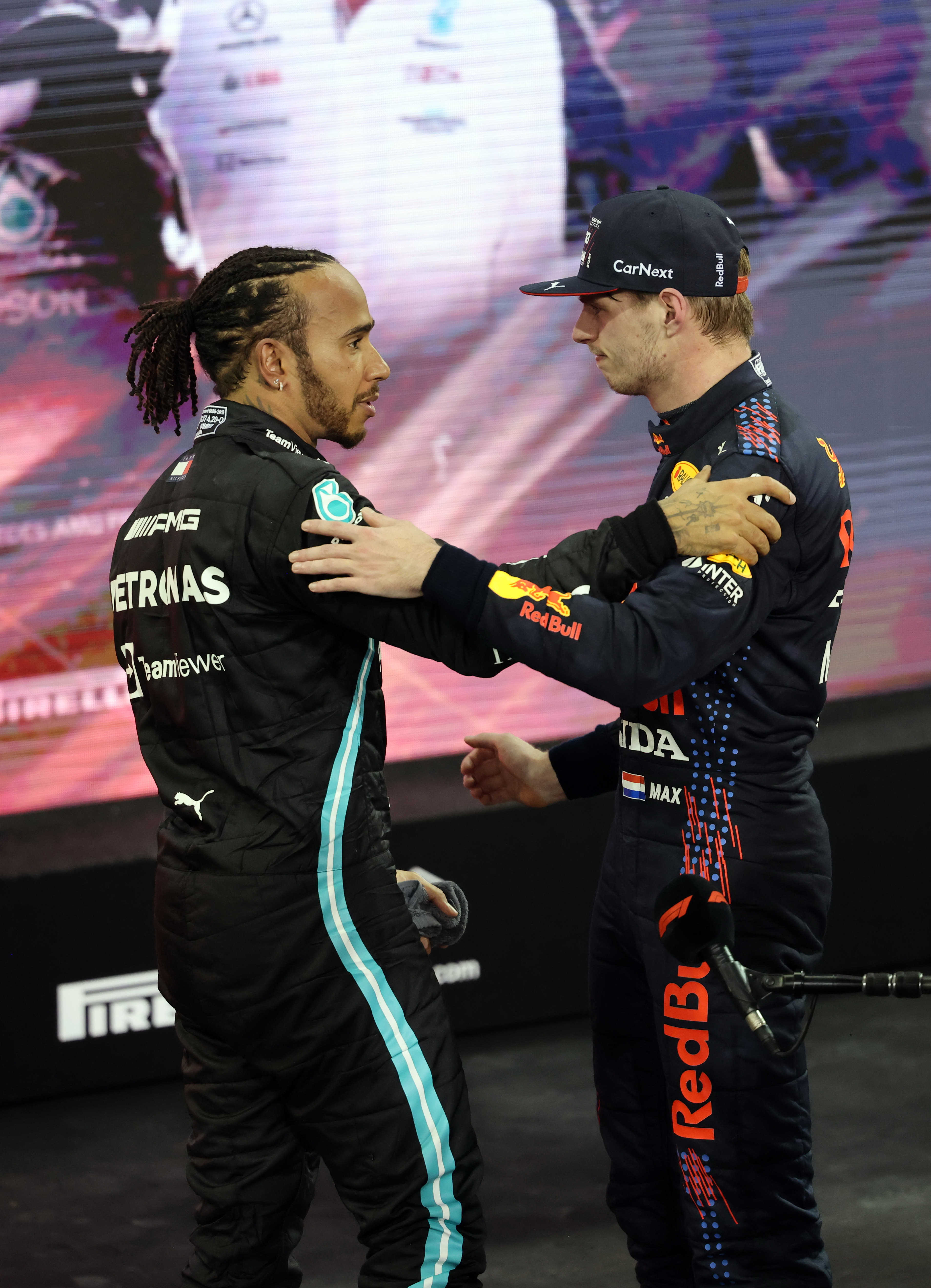 Forma-1: 73 nap után feszül egymásnak ismét Hamilton és Verstappen -  Sportal.hu