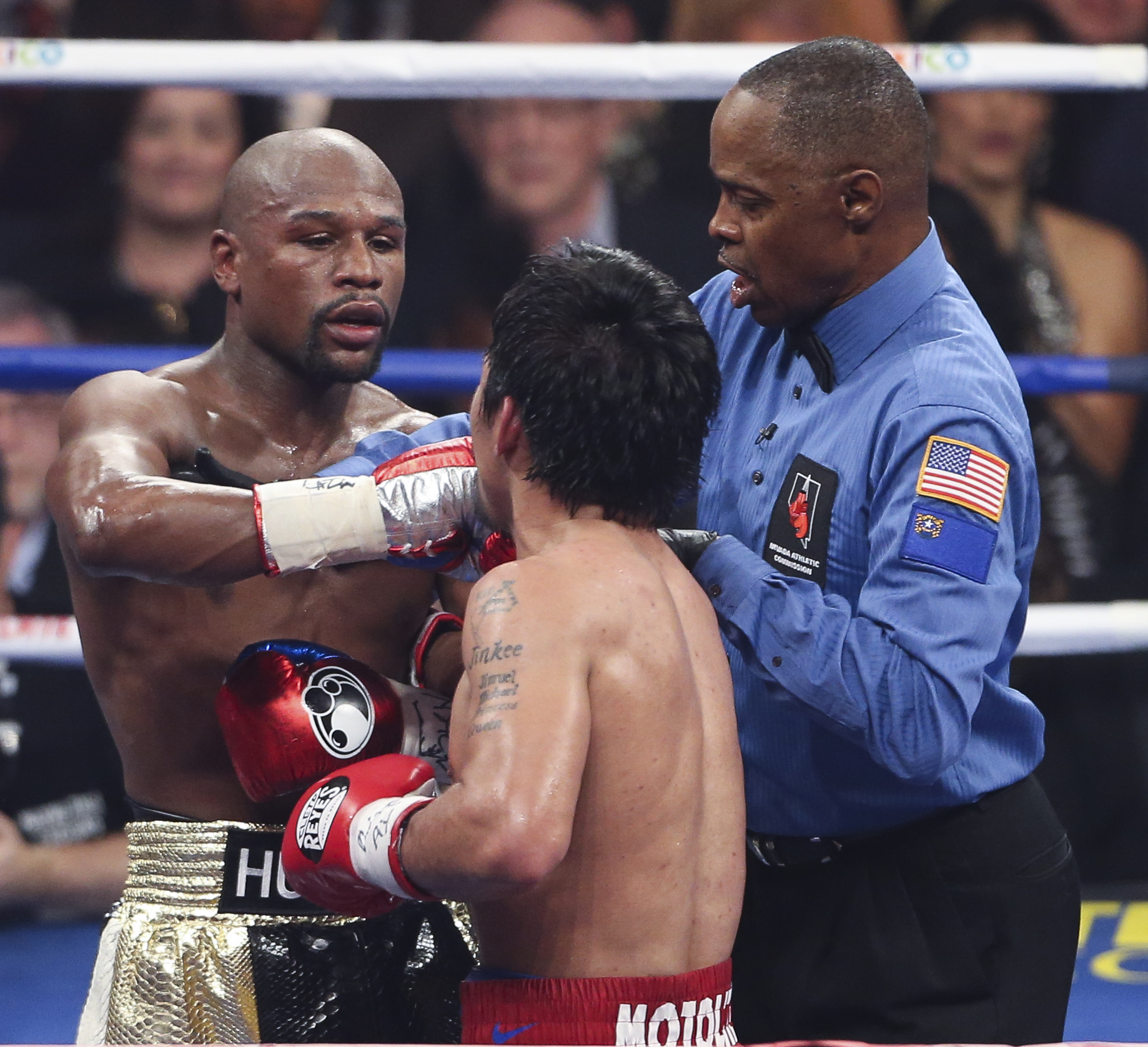 Ne place sau nu, dar ”meciul secolelor” ne-a dat răspunsul: arogantul Mayweather e cel mai bun boxer al generaţiei actuale!