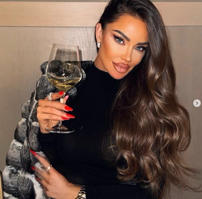 Ce este dieta „Colibri” cu care Bianca Drăgușanu își menține silueta de 7 ani. „Primele zile sunt mai dificile. Nu mă înfometez”