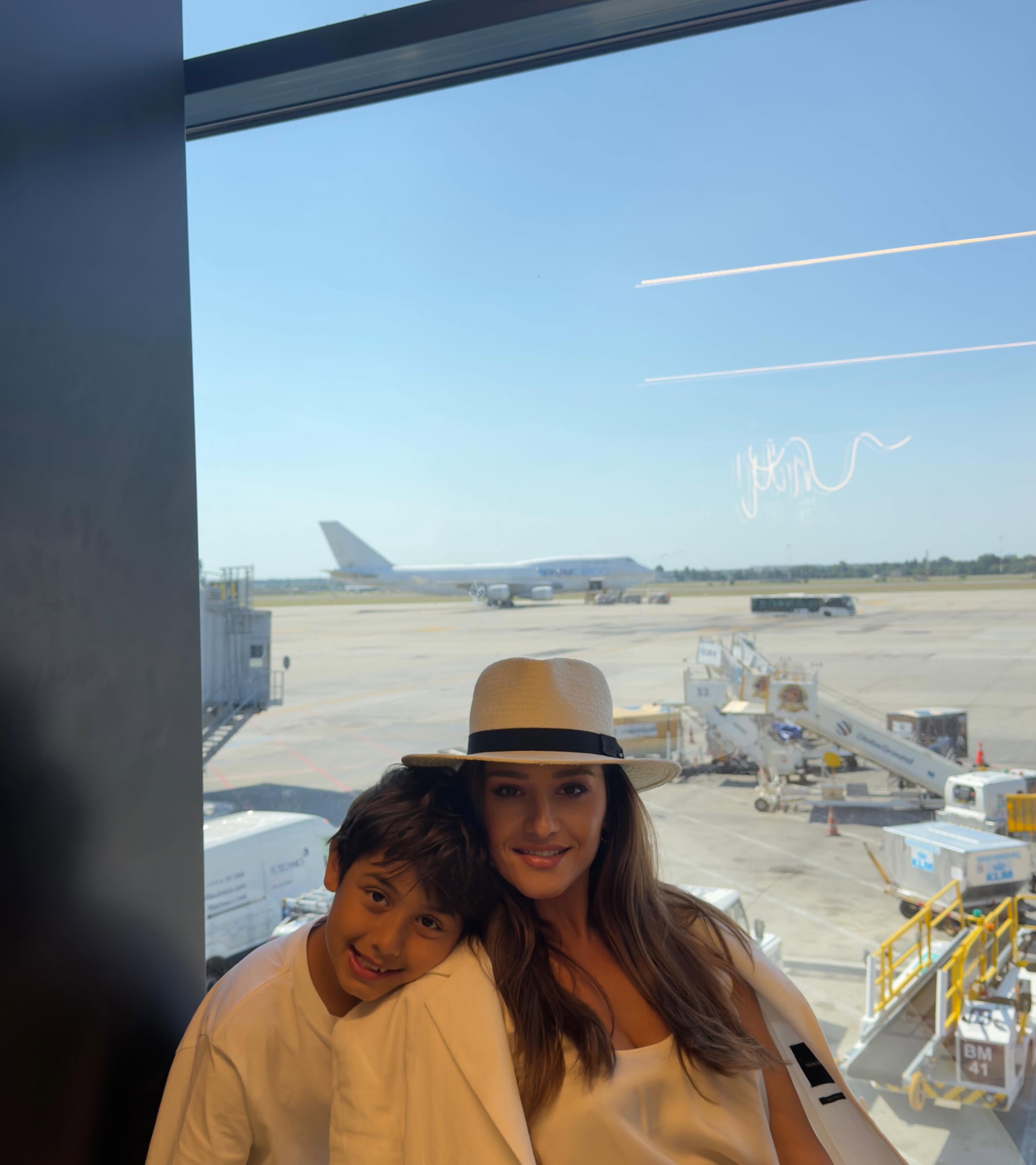 Imagini cu Claudia Pătrășcanu alături de mama ei în Turcia: „Am convins-o după zeci de ani”