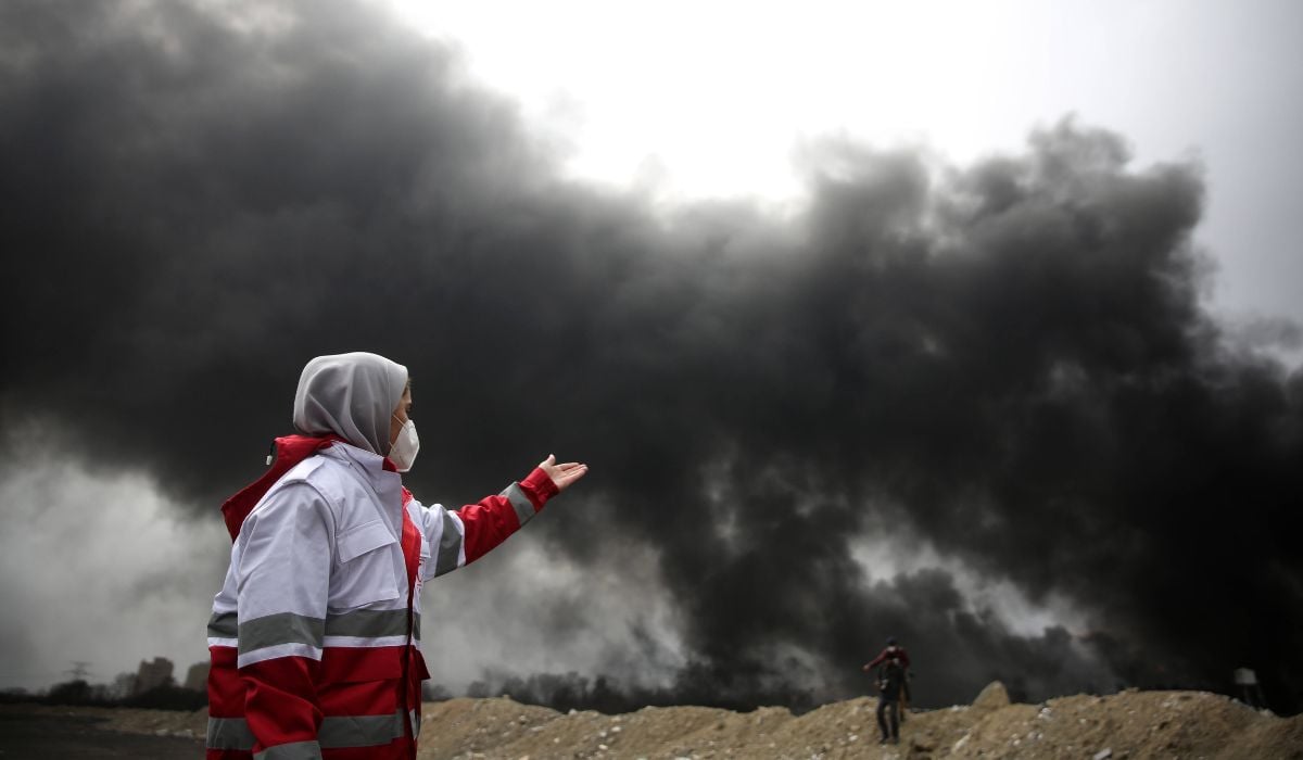 Teheranul, acoperit de fum toxic după ce multiple depozite de petrol au fost bombardate: „E apocaliptic”