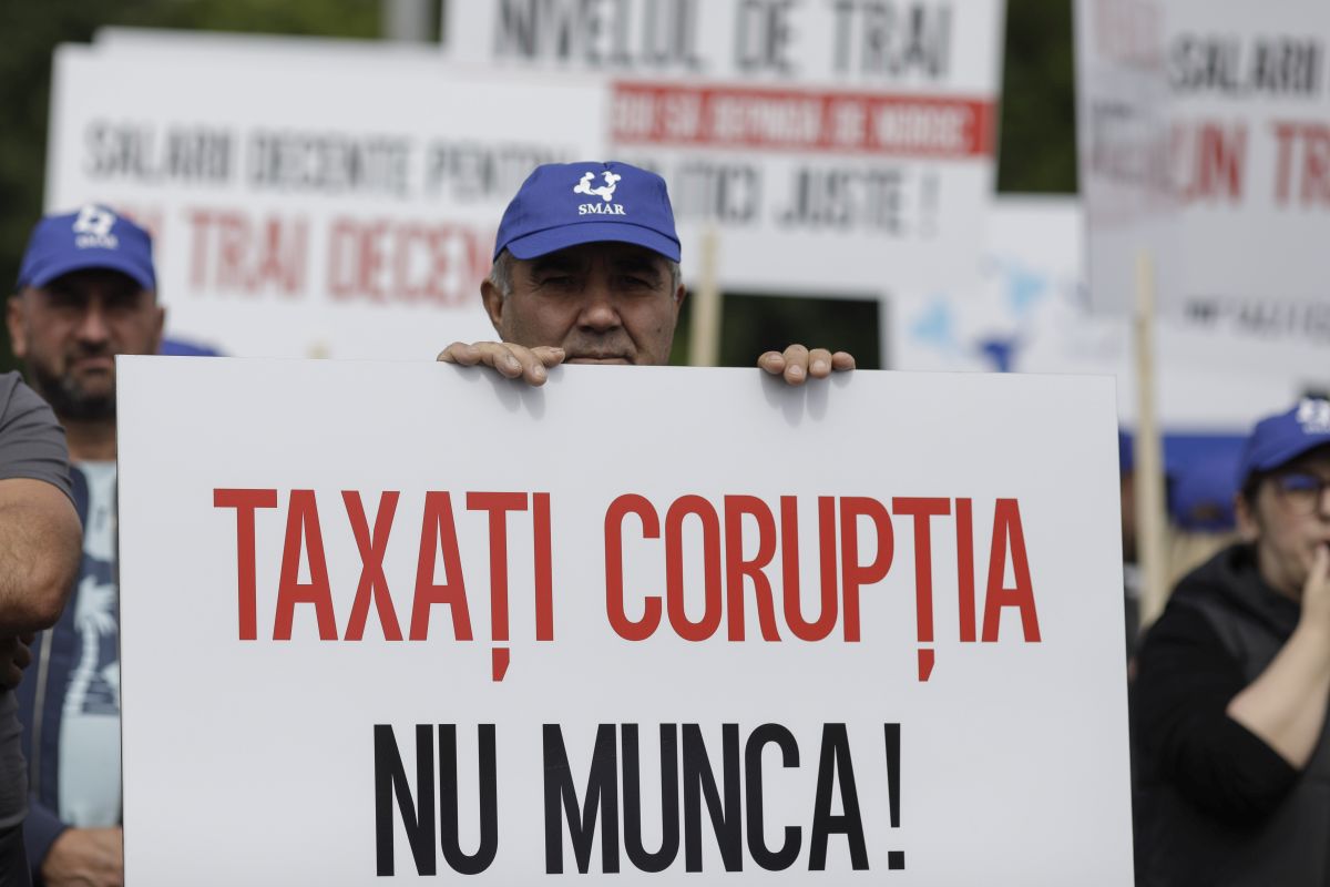 Protest BNS în Capitală, faţă de nivelul crescut al fiscalităţii pe muncă. Discuții între liderii sindicali și oficiali din Ministerul Finanțelor
