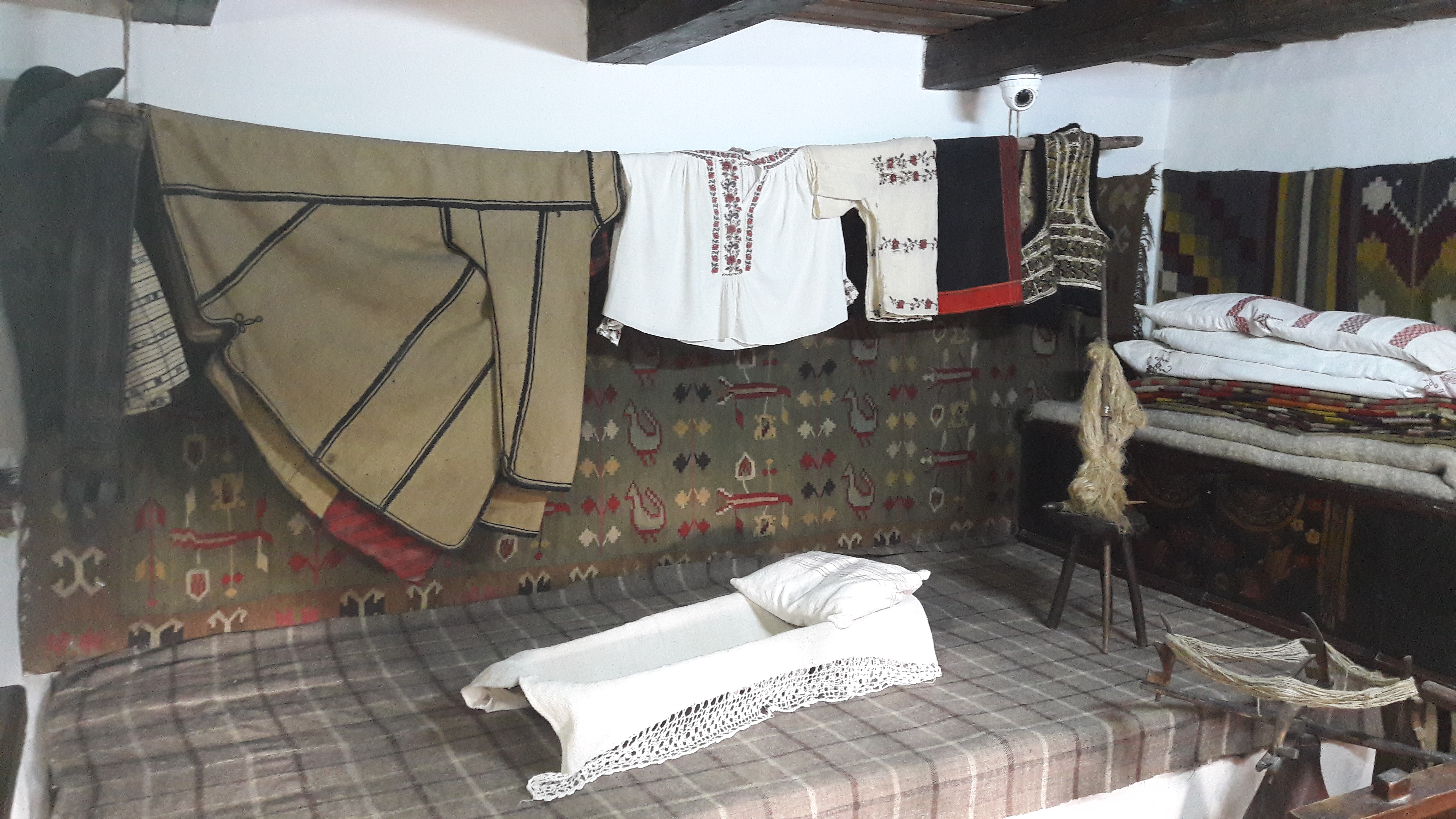 REPORTAJ | Pe urmele amintirilor lui Ion Creangă. Ozana cea frumos curgătoare aproape a secat, iar casa din Humulești e vizitată mai ales de moldovenii de peste Prut