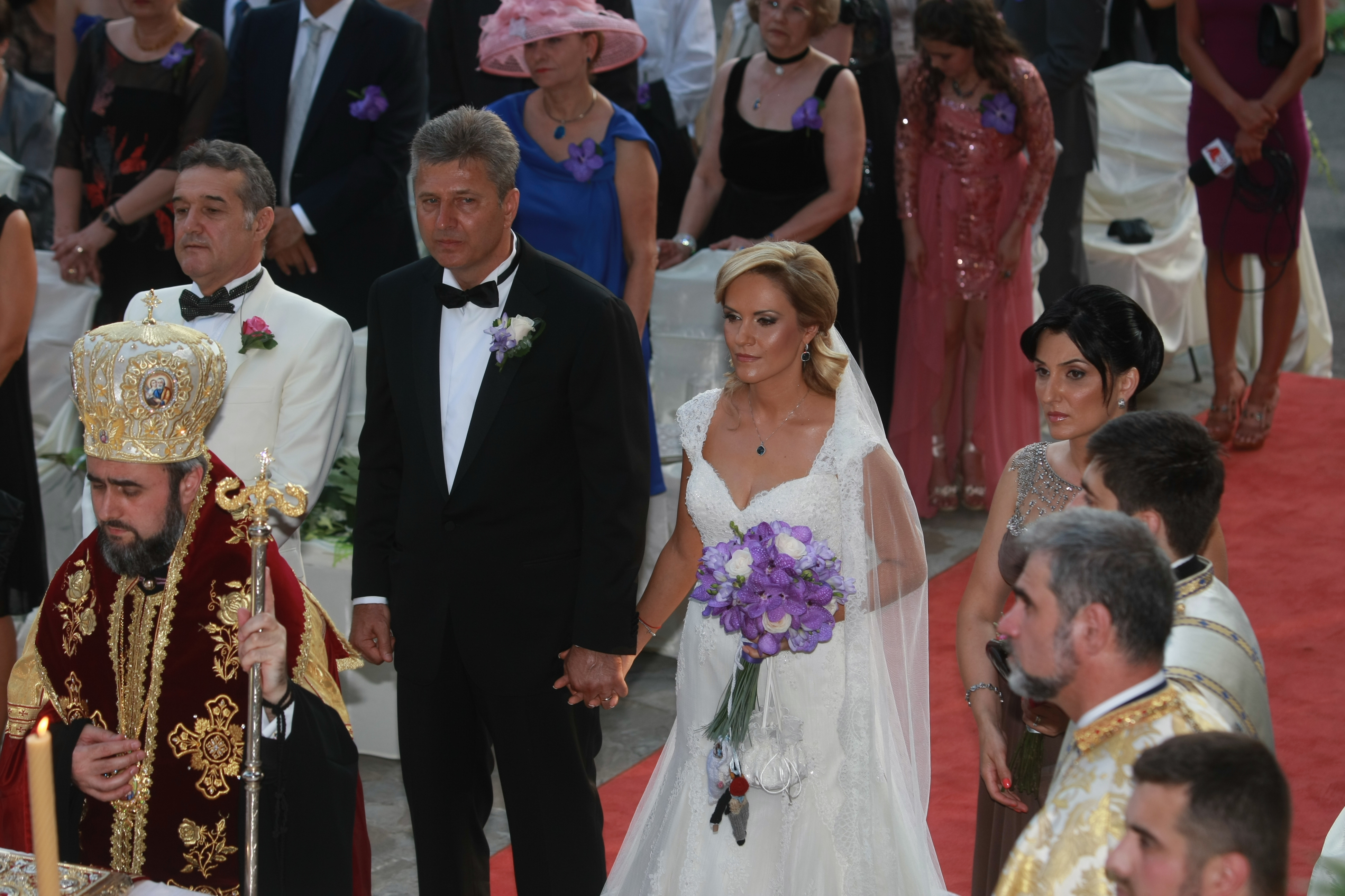 Gabriela Firea, pe vremea când a devenit mireasa lui Pandele. Au adunat o căruță de bani la nuntă | FOTO