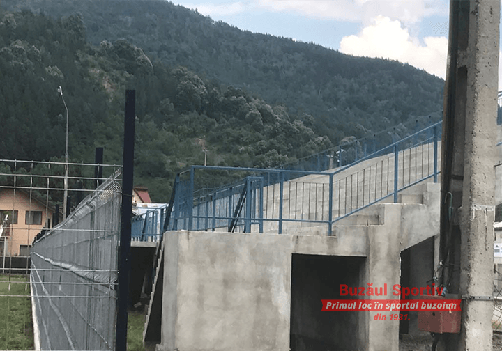 Alt stadion nou răsare în România. Investiția de 1 milion de euro pentru o echipă mică. Ce cruntă ironie: facem arene moderne când nu mai avem echipe!