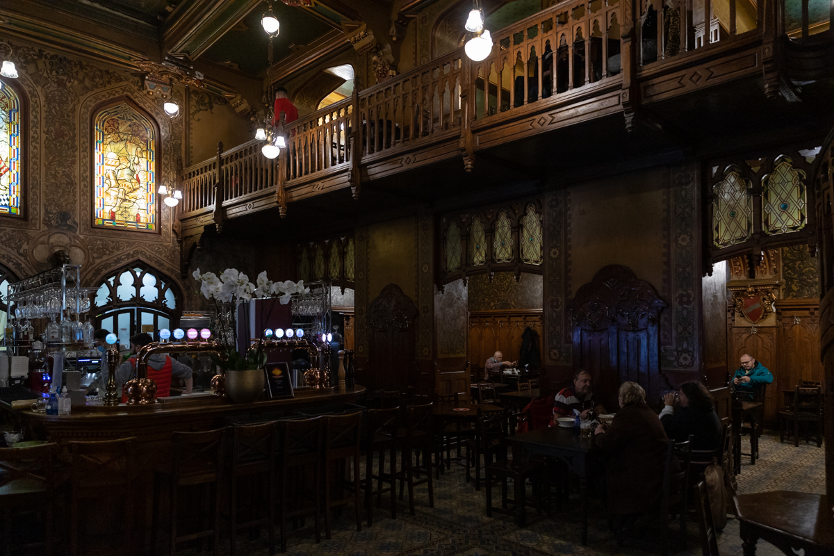 Restaurantele din București s-au redeschis după trei luni. Patron local: „Suntem foarte prudenți"
