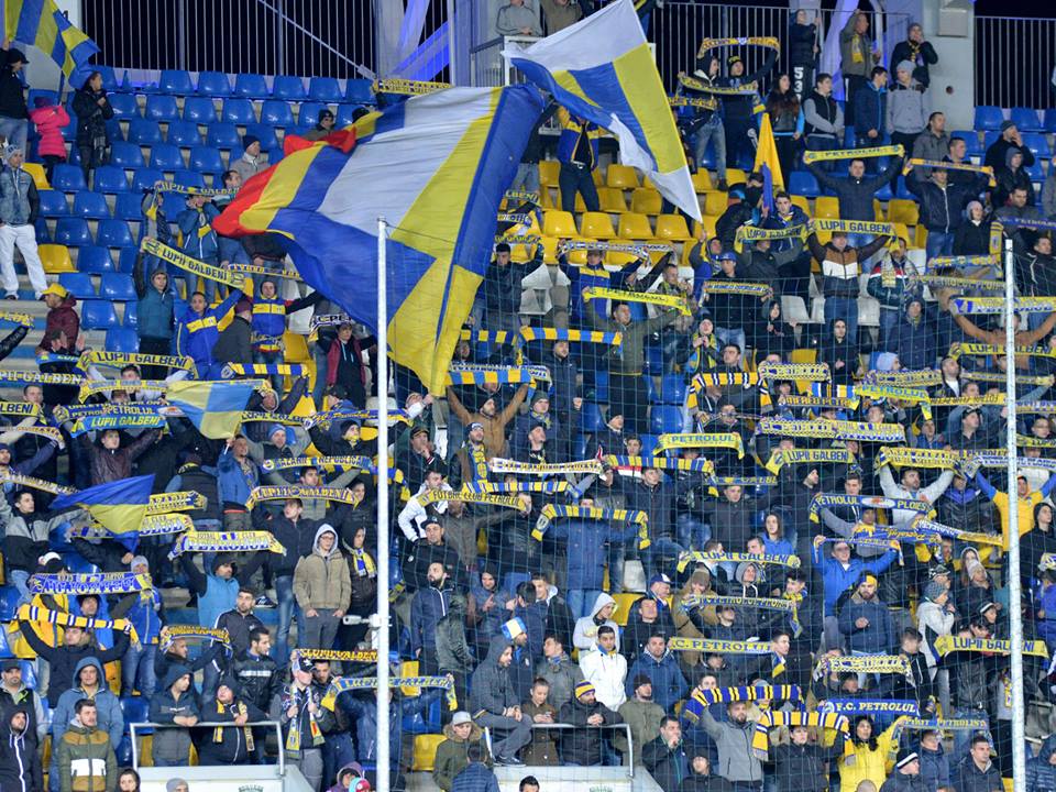 Petrolul - Viitorul 1-2: Fundaşii îl duc pe Hagi spre Europa. "Lupii" acuză arbitrajul / VIDEO