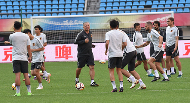 Dan Petrescu a pierdut primul meci în China. Debut de coșmar | GALERIE FOTO&VIDEO