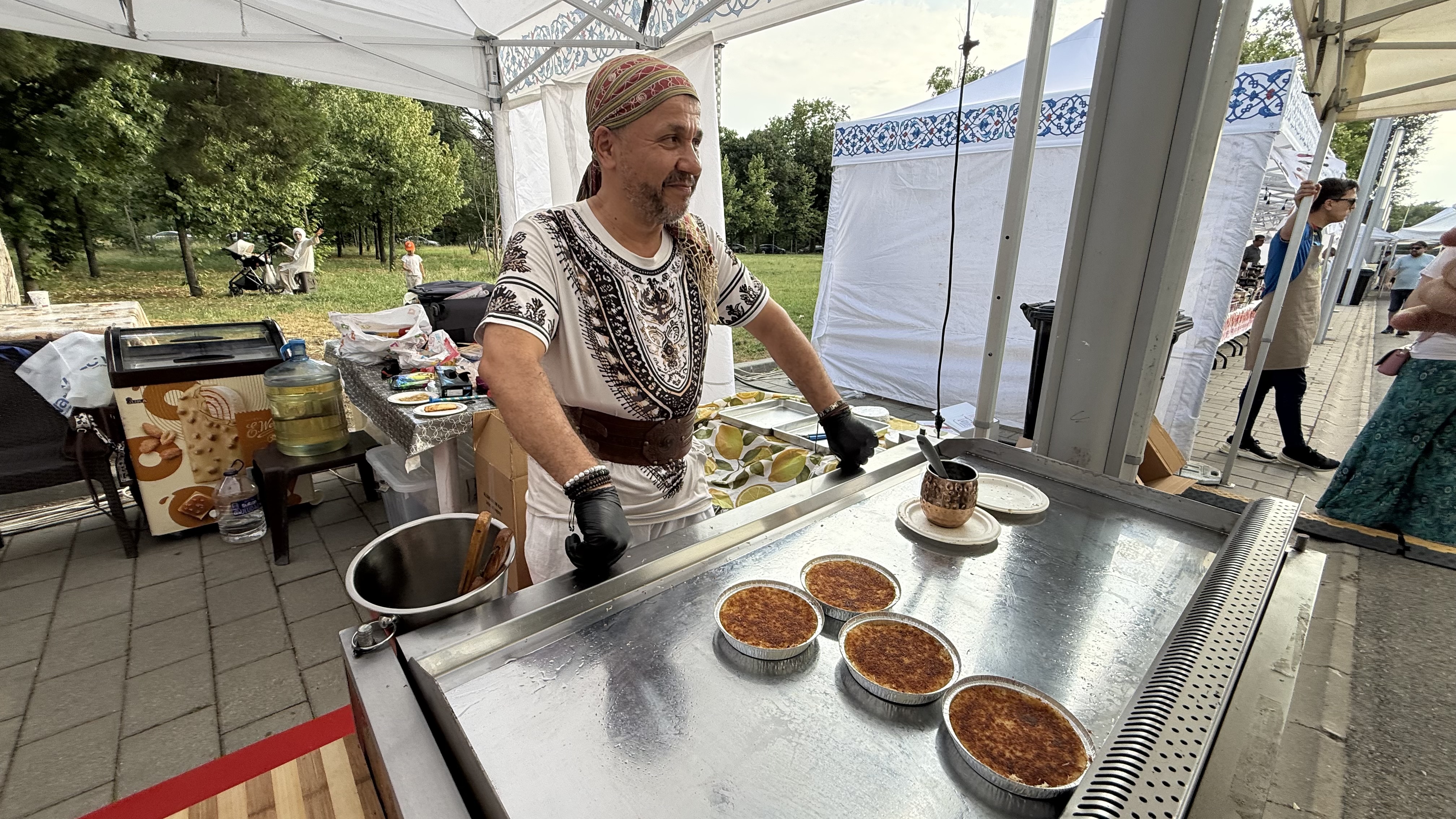 Cât costă șuberekul și kebabul la Festivalul Turcesc de la Arena Națională. Baclavaua e la mare căutare