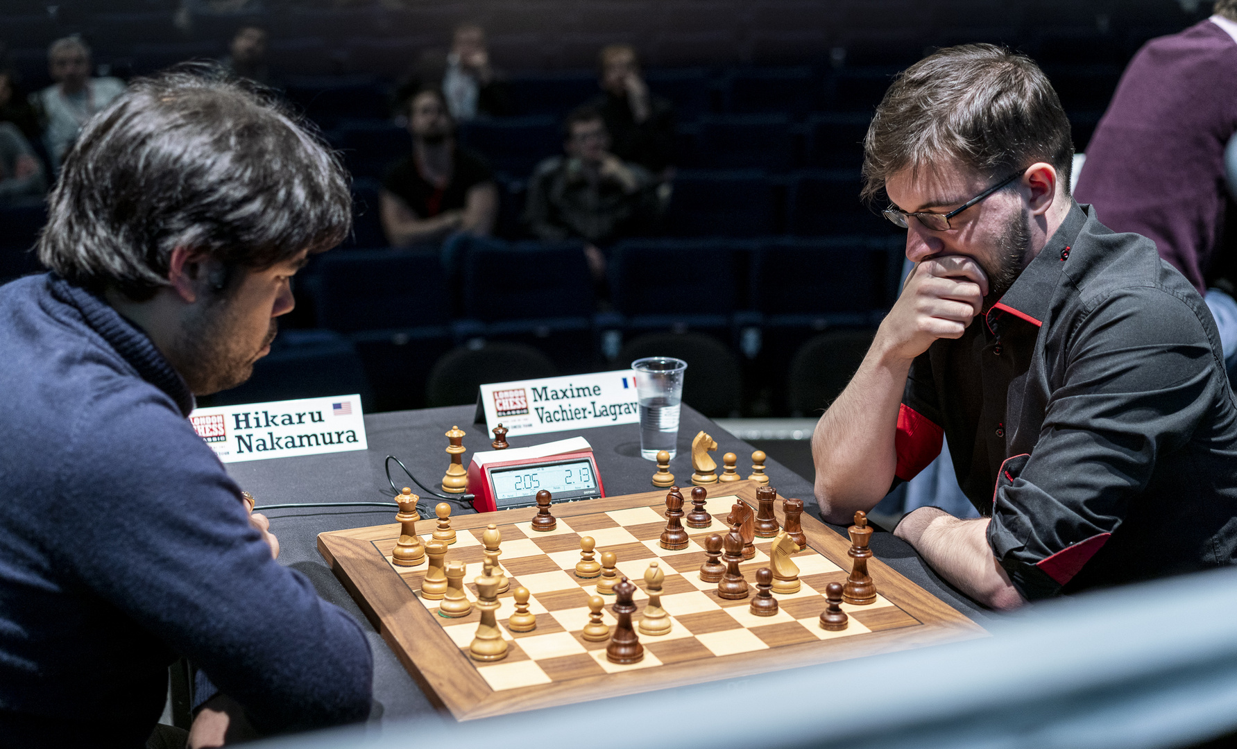 Campionul mondial de șah Magnus Carlsen vine în România. Când și unde poate fi văzut genialul norvegian