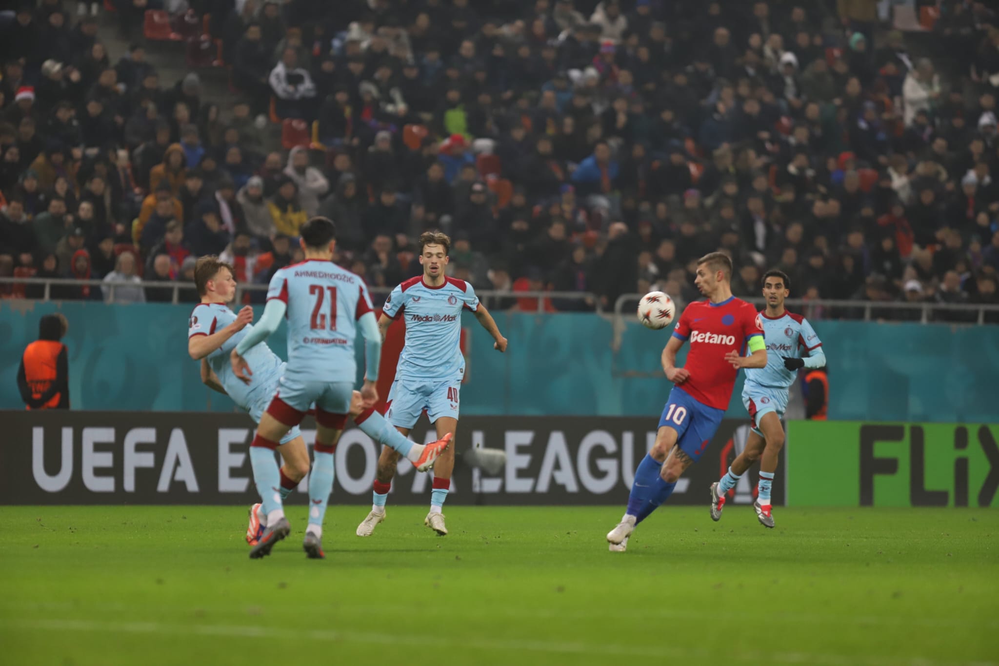 FCSB reușește o remontada de senzație cu Feyenoord și câștigă pe final cu 4-3 după o partidă nebună