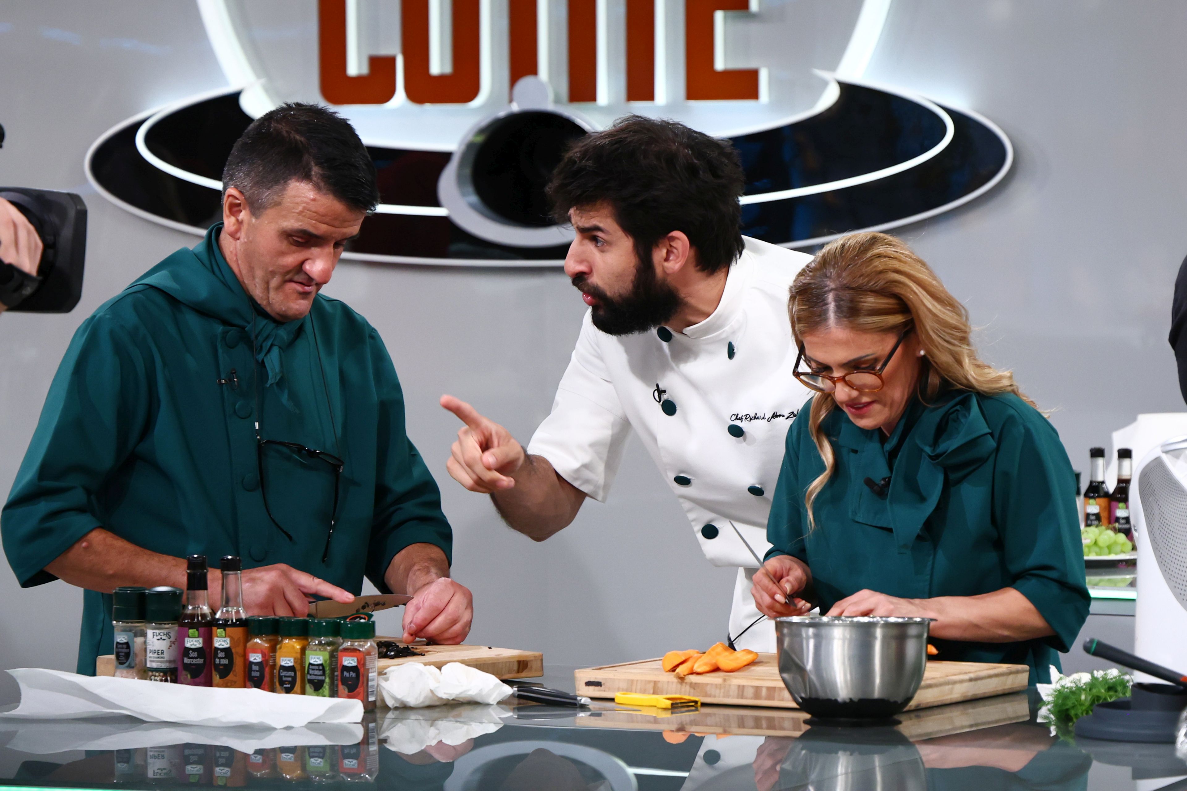 Chefi la cuțite 17 decembrie 2025. Competiția culinară ia o întorsătură neașteptată, după dubla eliminare din ediția trecută