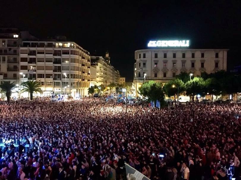 Serie A. Mitriță a promovat în prima ligă italiană cu Pescara. Tot orașul a ieșit pe străzi / GALERIE FOTO & VIDEO