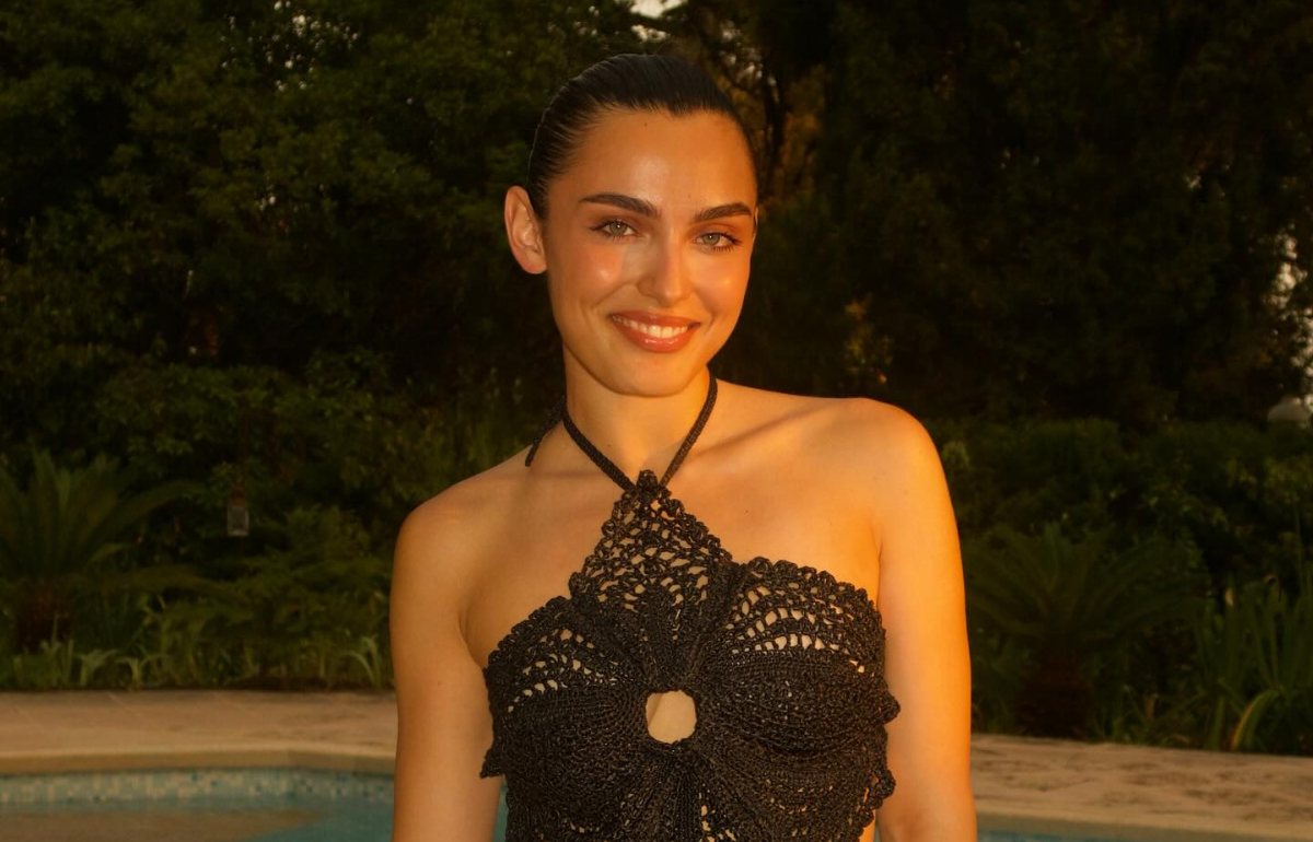 Imaginea cu Alexia Eram roșcată a stârnit reacții neașteptate. „Îți scoate ochii mai mult în evidență”