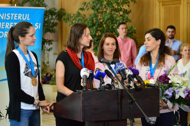 Campioane ale Europei pe echipe, spadasinele au făcut un nou pas spre Rio / FOTO&VIDEO