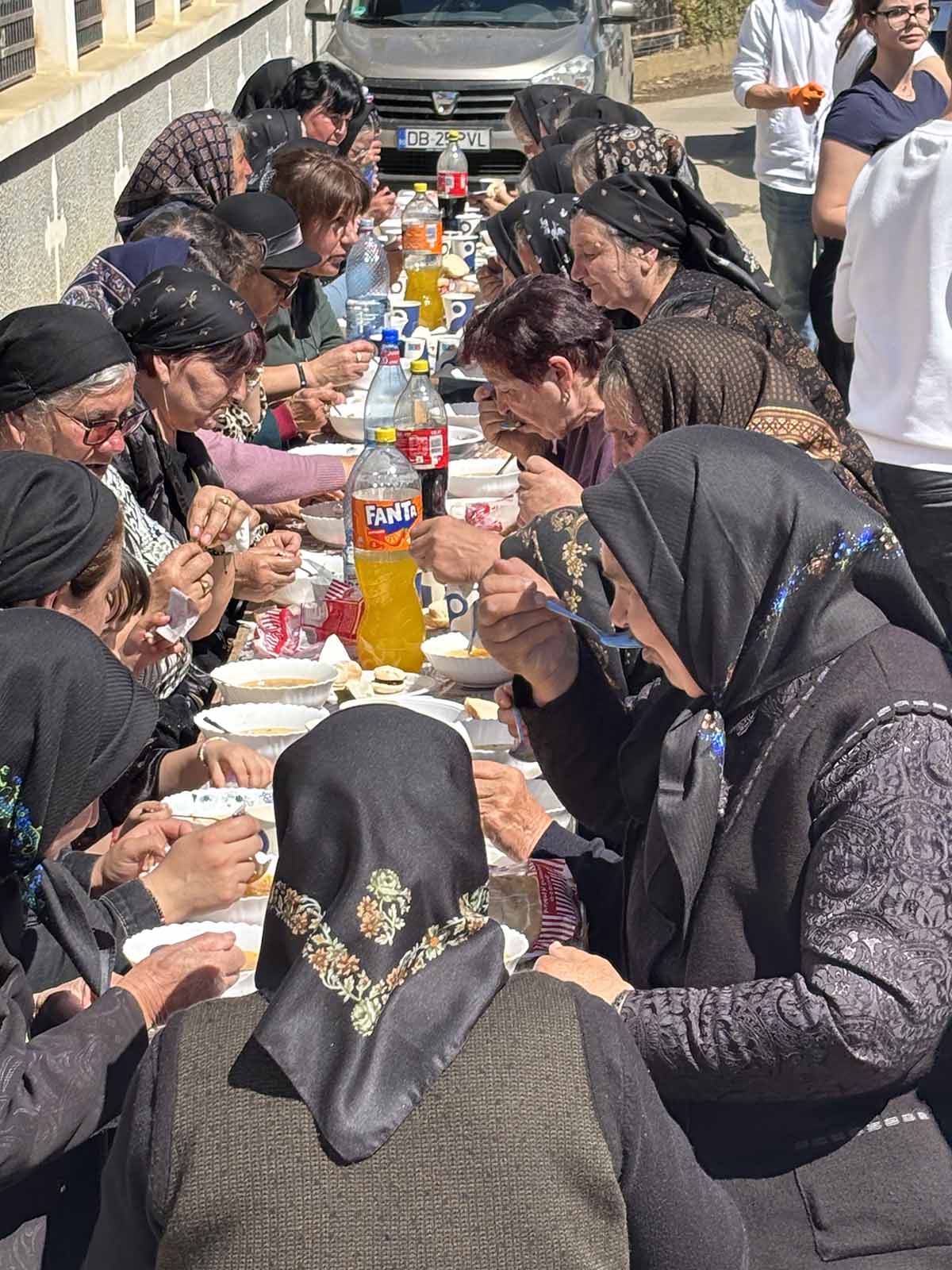 Boboșarca, Duminica Mironosițelor, în satul bulgarilor din Băleni Sârbi: „Doamne Dumnezeule! Ne bucurăm de El în salata, în varza și Învierea pe care ni le dă!”