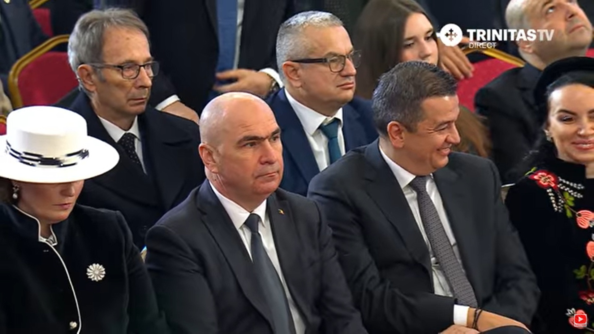 Ilie Bolojan și Sorin Grindeanu s-au ignorat reciproc în Catedrala Mântuirii Neamului după scandalurile din coaliție. Au fost așezați unul lângă altul