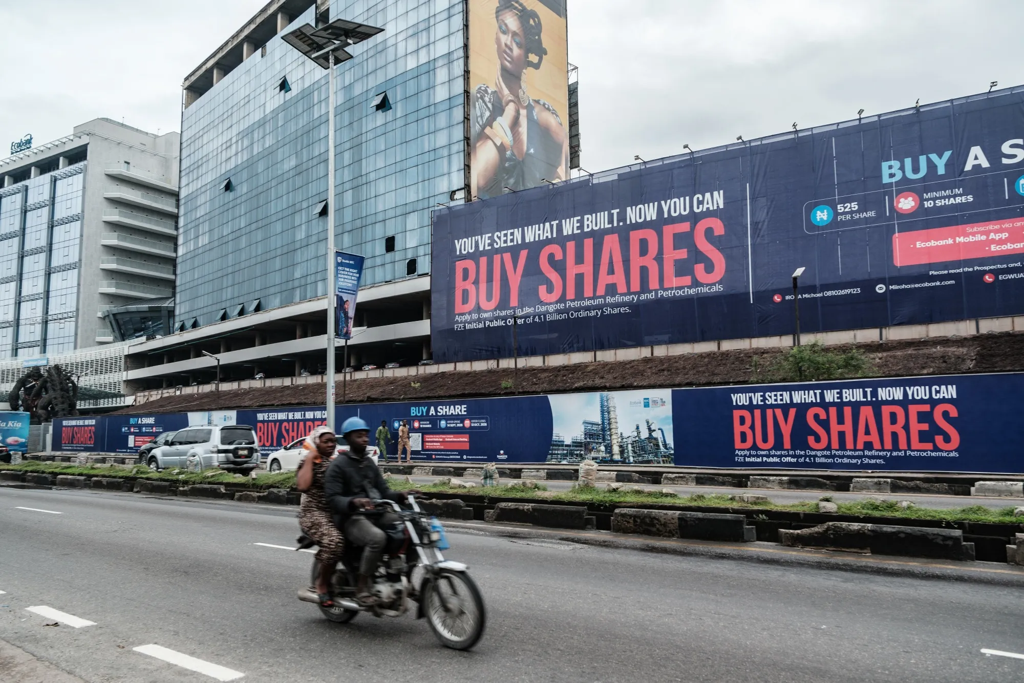 Africa’s richest man extends record refinery IPO to give more African countries a chance to buy shares