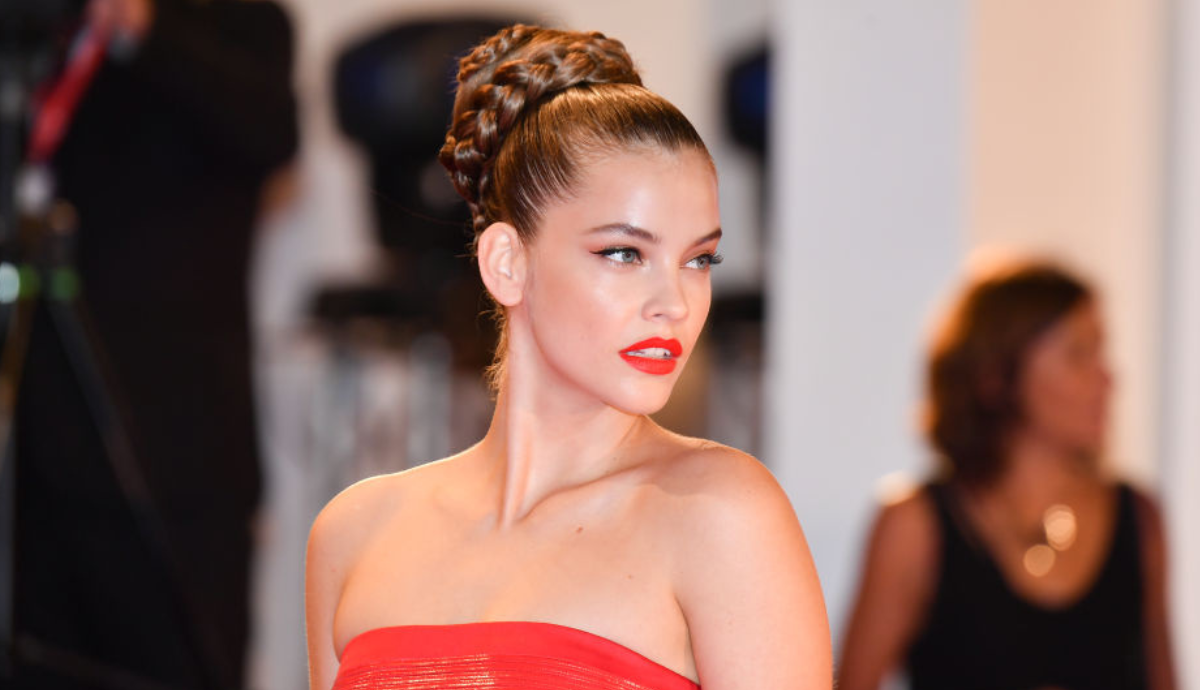 Palvin Barbara rendre túlragyogja a sztárokat a vörös szőnyegen