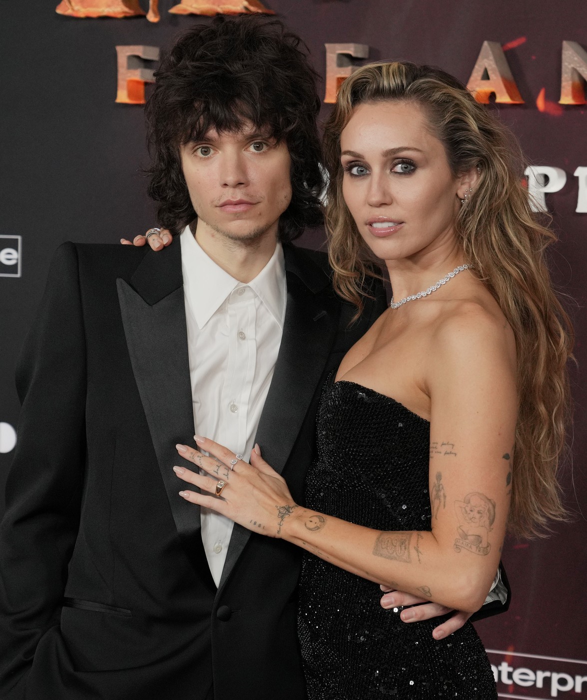 Miley Cyrus s-a logodit cu Maxx Morando după 4 ani de relație. Ce diferență de vârstă e între cei doi