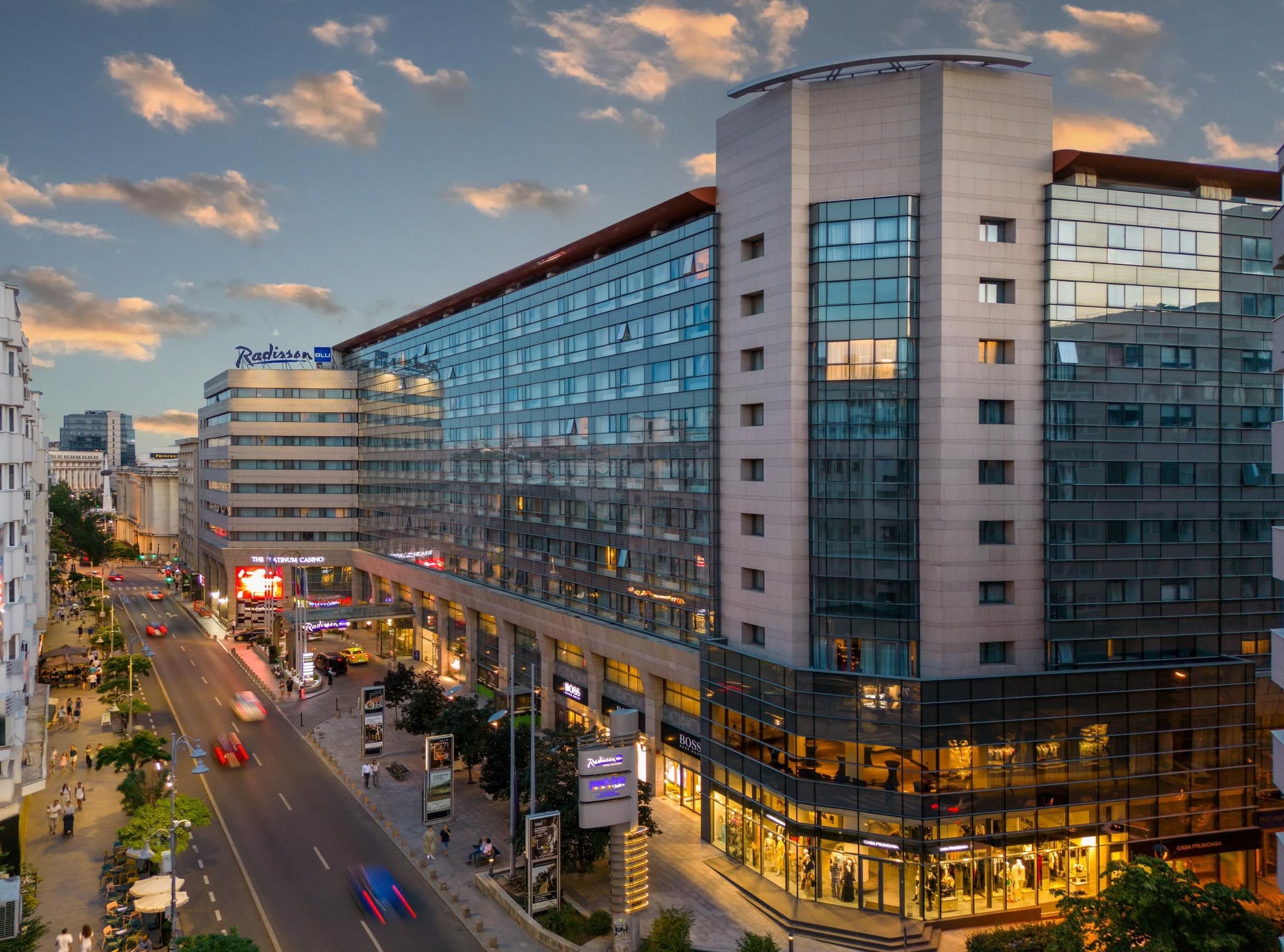 Cele mai mari hoteluri și resorturi din România. Topul giganților din București și de pe litoral