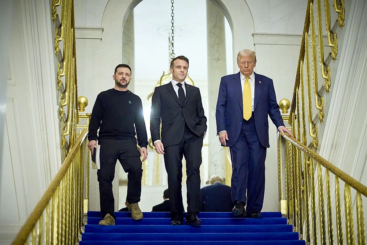 Cu ce parfum se dă Emmanuel Macron. Angajații îl simt înainte să apară la Palatul Élysée