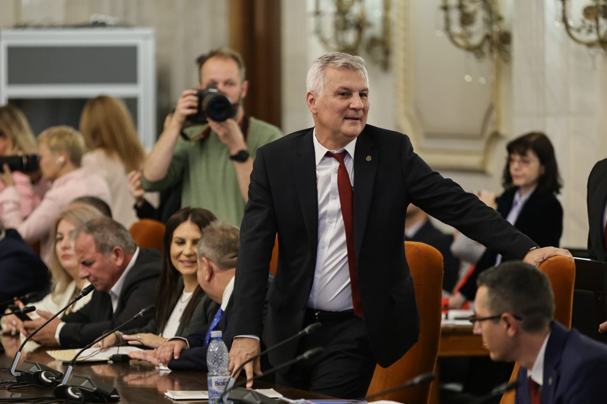 Au început audierile miniștrilor propuși pentru Guvernul Luca Niculescu