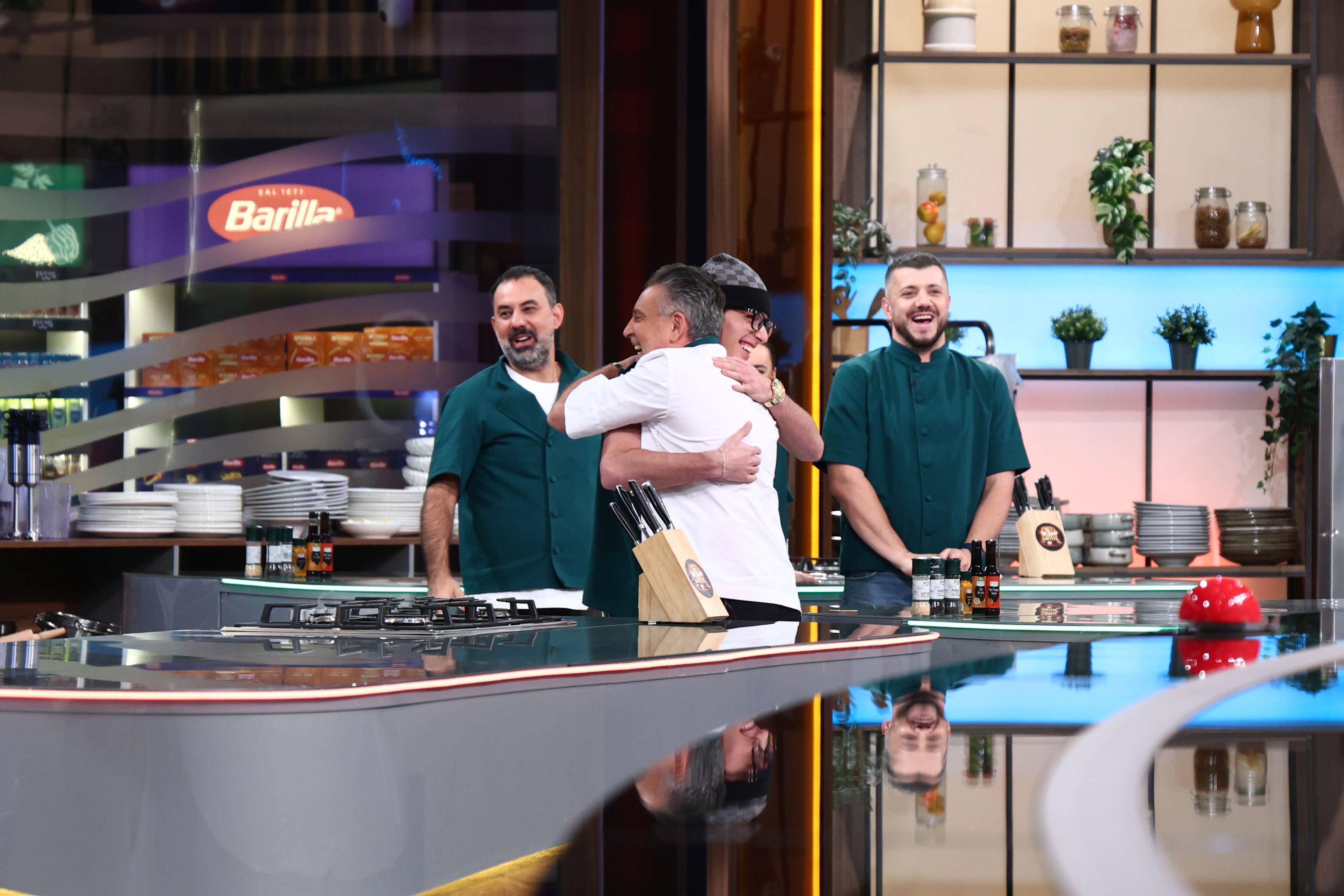 Chefi la cuțite 6 mai 2026. Chef Ștefan Popescu face un schimb de concurenți care naște tensiuni puternice