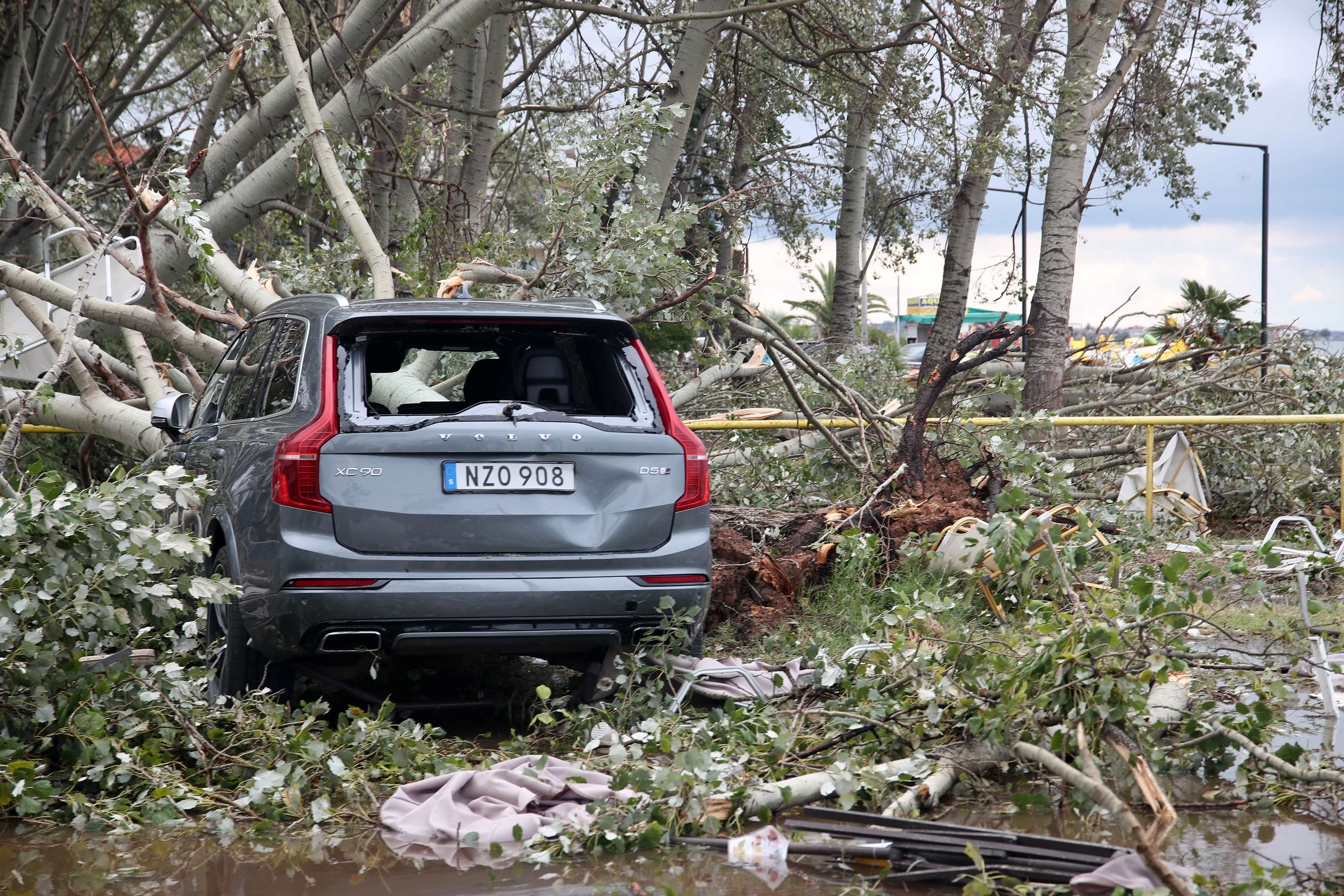 VIDEO / Imagini uluitoare cu furtuna din Halkidiki, soldată cu moartea a șase turiști