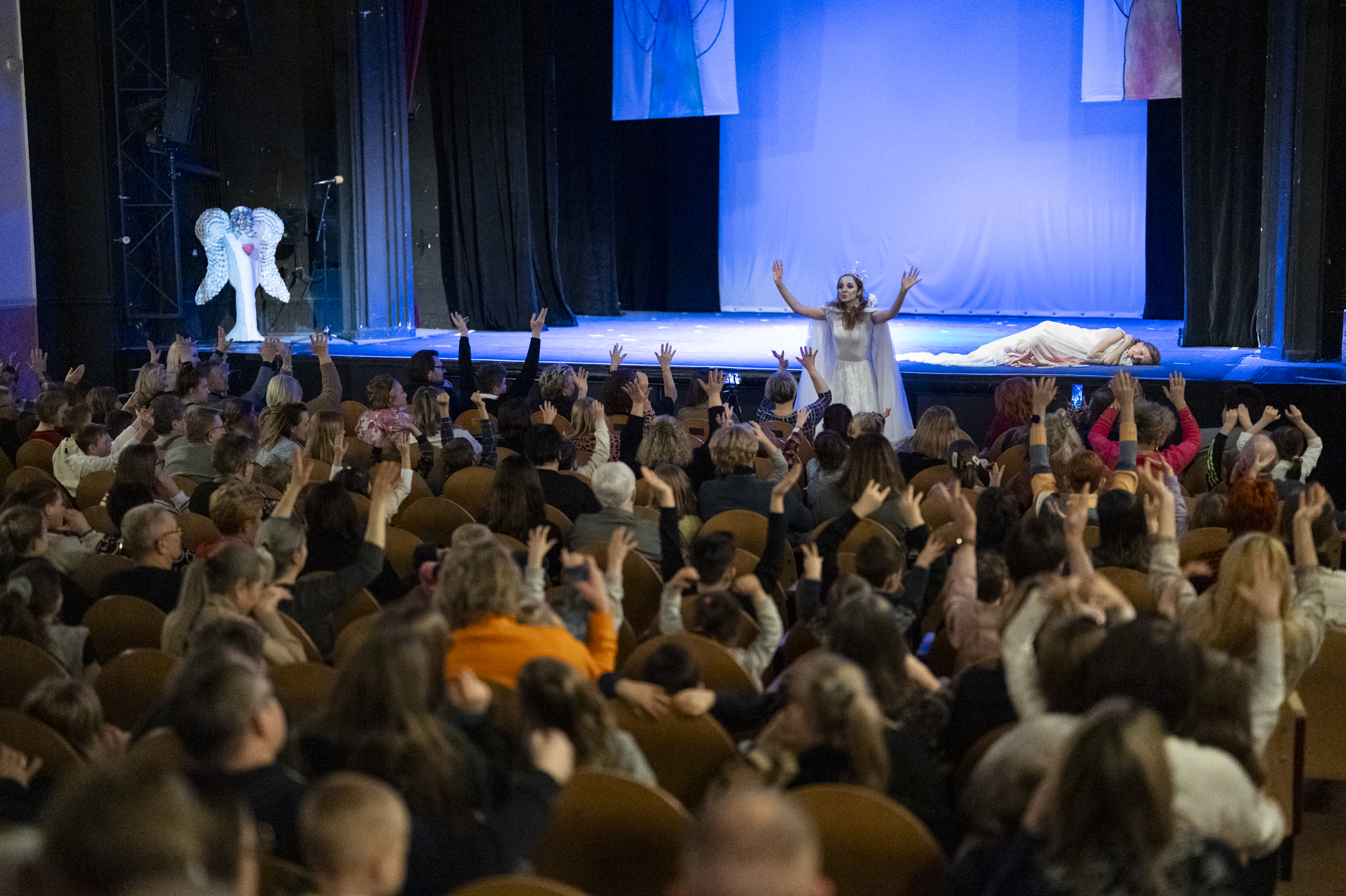 Aniołkowe granie, czyli jak skutecznie pomóc dzieciom