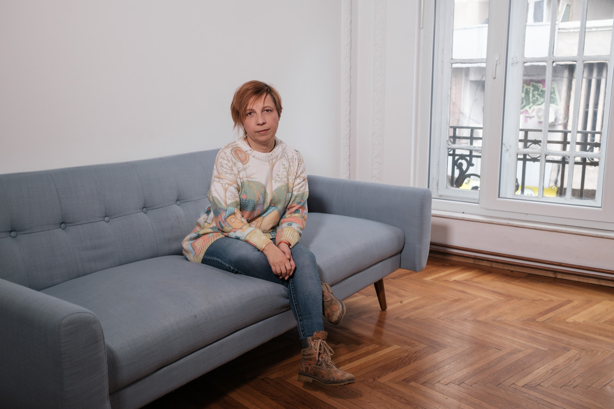 Teatru pentru ochi închiși și glasuri mute. O artistă-păpușar a creat primul spectacol pentru copiii cu dizabilități: „Noi facem apel la părinți să-i lase pe scenă, dacă vor”