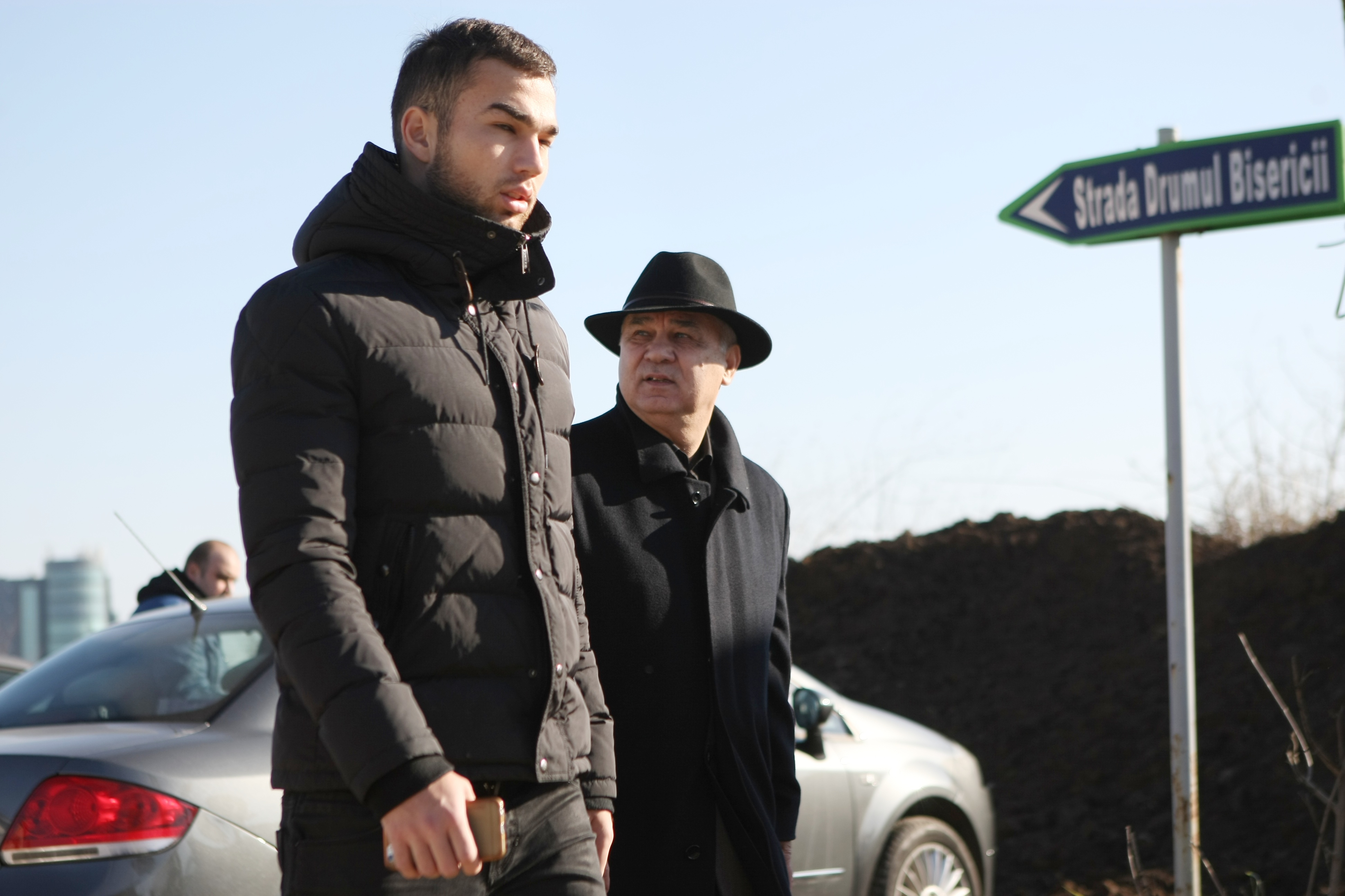 Daniel Prodan a fost înmormântat, azi, la cimitirul Sf. Ilie din Voluntari. Promisiune în lacrimi făcută de Gică Popescu: ”Îți vom îndeplini visul” | GALERIE FOTO