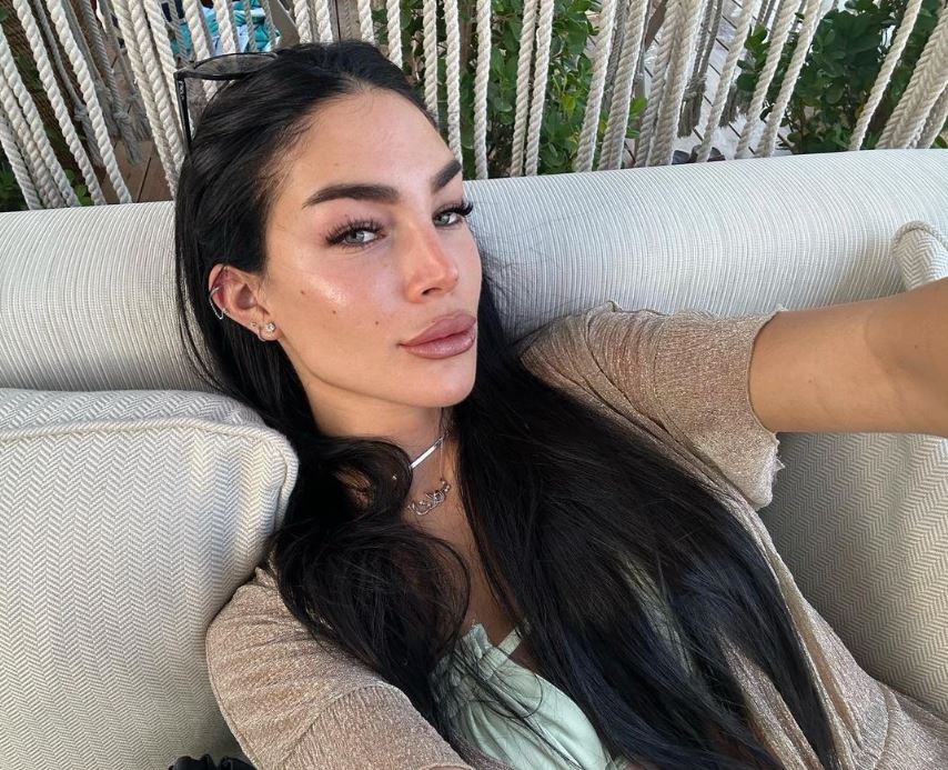 Imagini cu fiica lui Ion Țiriac din vacanța în Namibia. Ioana a petrecut alături de fiul Ilenei Lazariuc