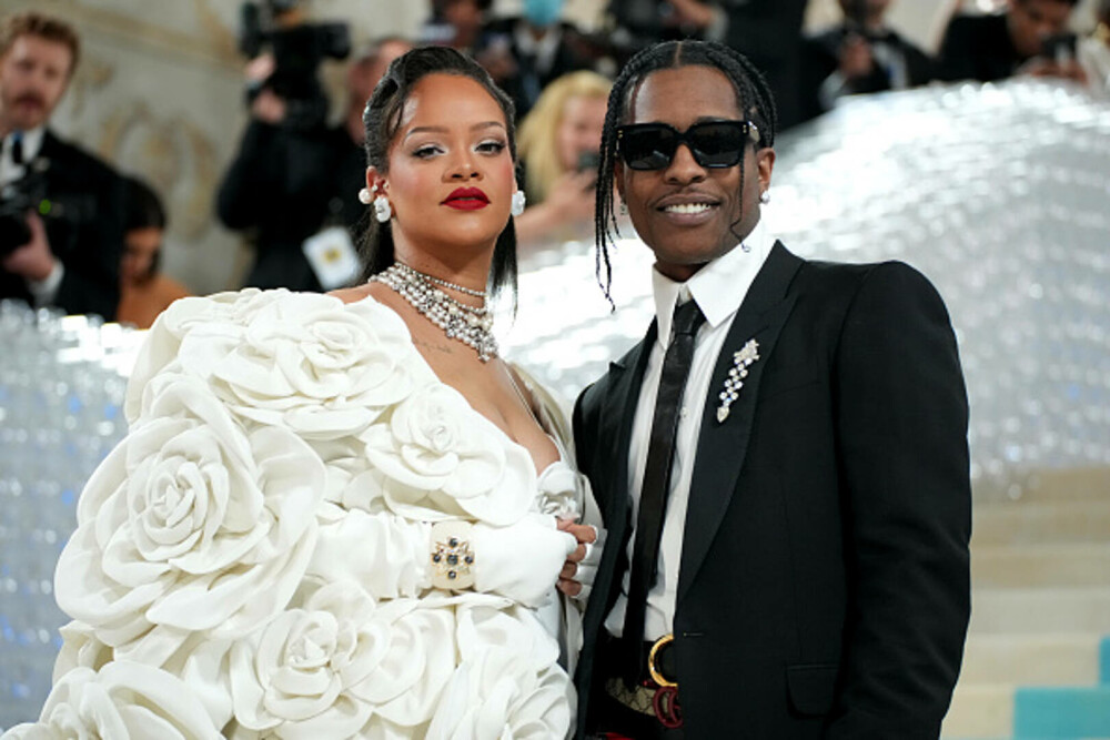 Apariții spectaculoase la Met Gala 2023. Olivia Wilde, Salma Hayek sau Rihanna, printre cele mai elegante apariții