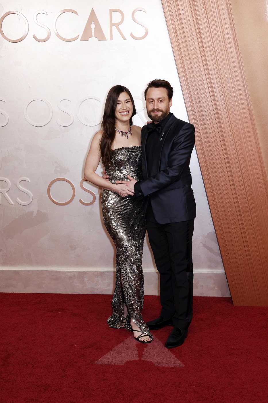 Kieran Culkin a câștigat Oscarul pentru cel mai bun actor în rol secundar. Debutul l-a avut la șapte ani în „Home Alone”, unde a jucat cu fratele său mai mare, Macaulay Culkin
