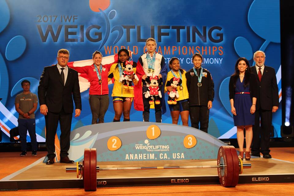 Loredana Toma a cucerit trei medalii de aur la Campionatele Mondiale de haltere pentru seniori / VIDEO