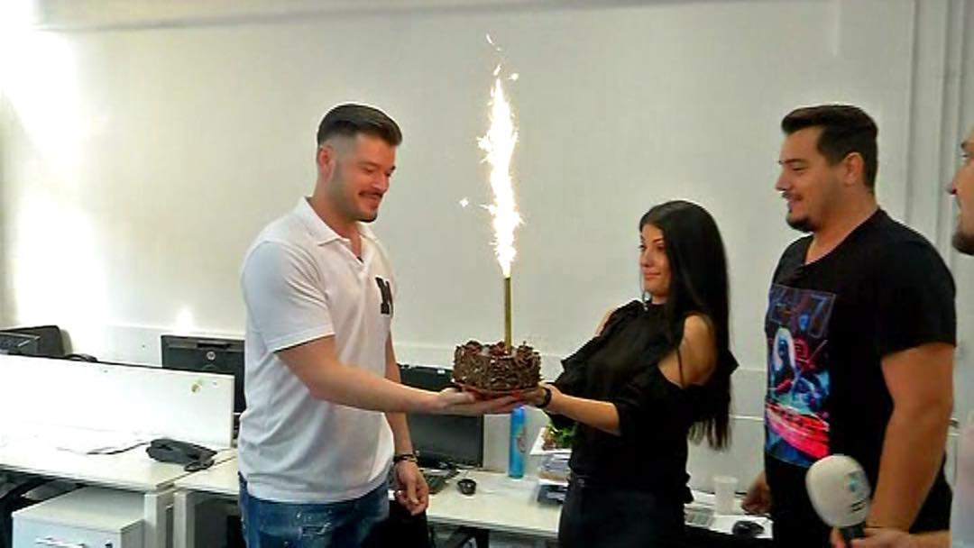 Ce farsă i-au făcut colegii lui Victor Slav de ziua lui. A rămas șocat | FOTO