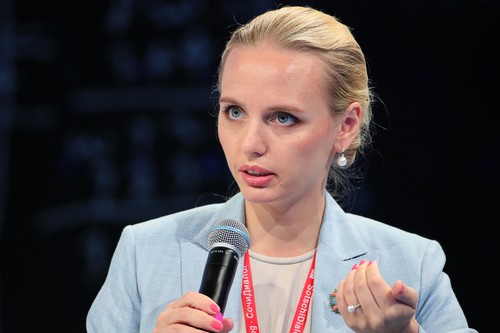 Firma deținută de fiica lui Vladimir Putin, profit cu 22% în creștere. Ce afaceri are Maria Vorontsova