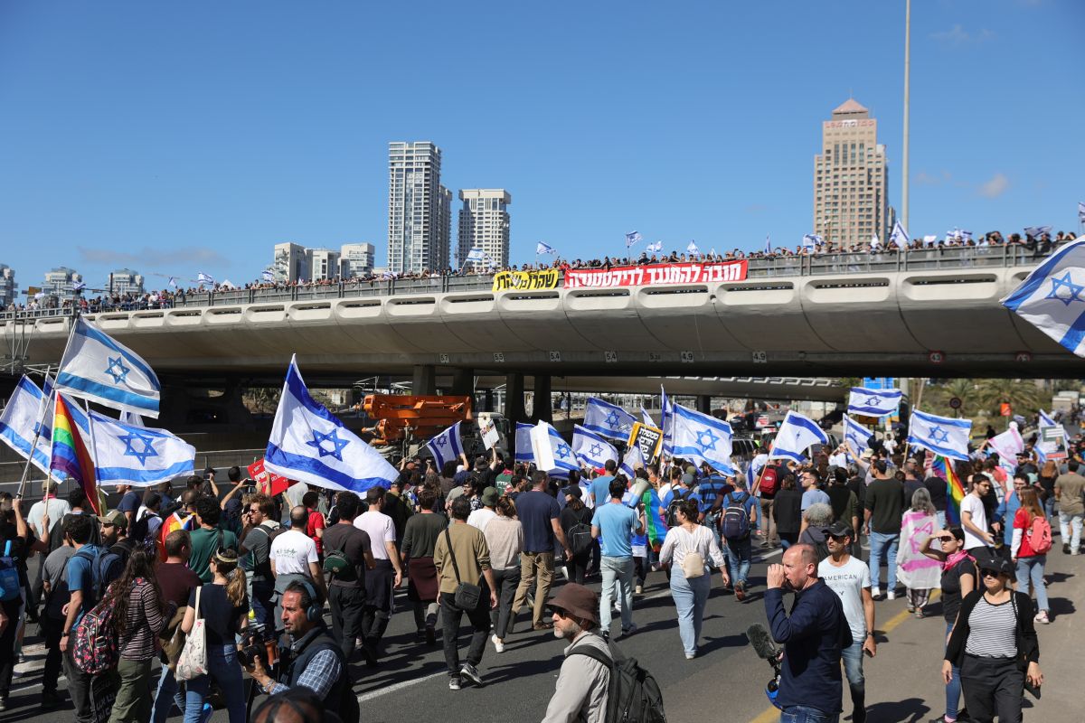 Proteste de amploare în Israel față de reforma judiciară. Manifestanții au blocat accesul la aeroportul din Tel Aviv