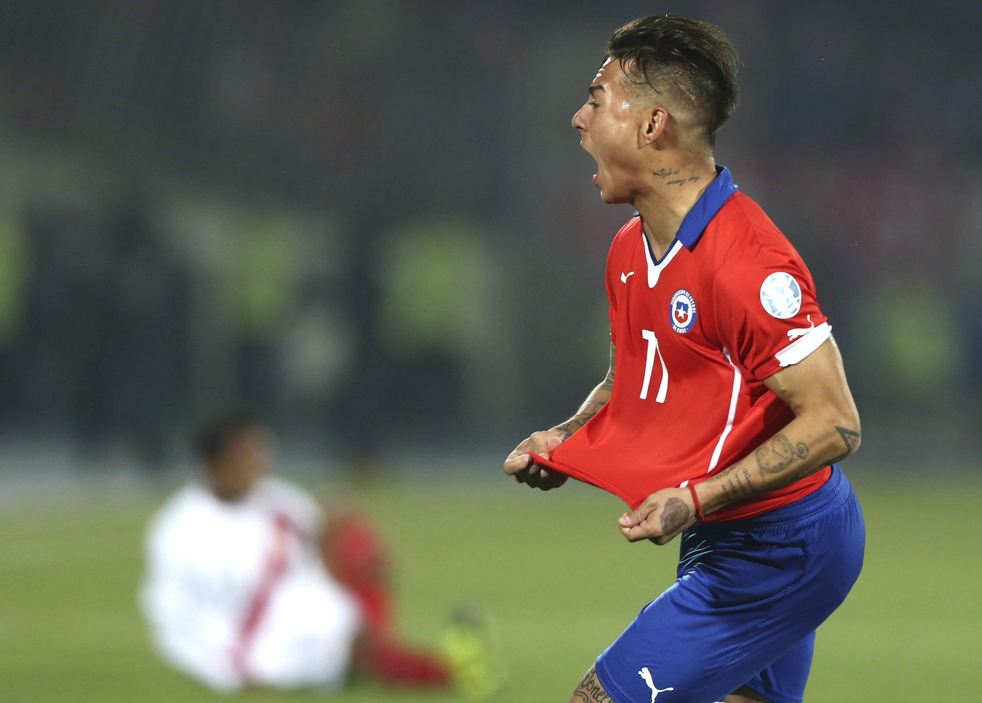 Chile s-a calificat în finala Copa America, graţie dublei lui Vargas. ^La noapte se joacă Argentina - Paraguay / GALERIE FOTO&VIDEO