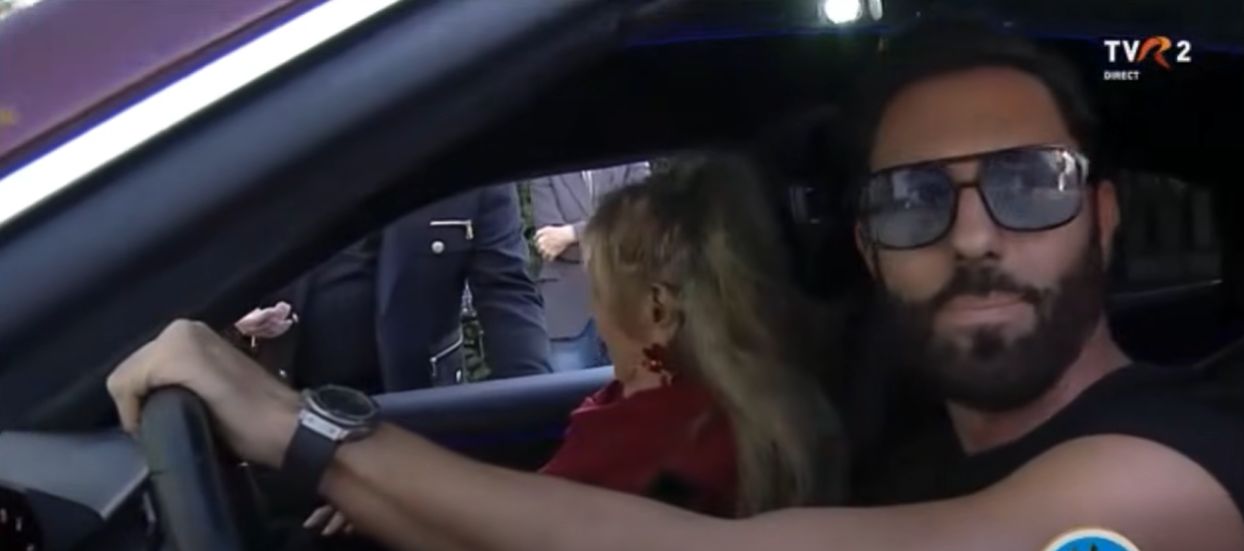 Cine este angajatul din TVR care vine la serviciu cu un Porsche